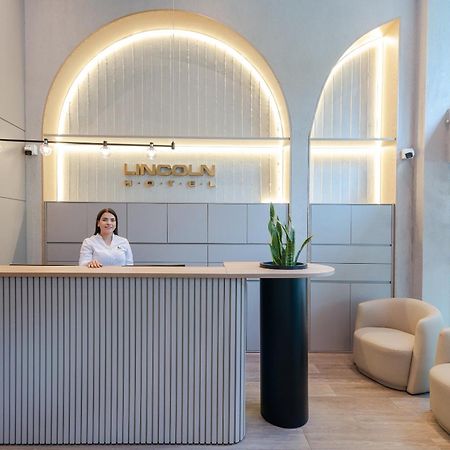 Hotel Lincoln Меделин Екстериор снимка