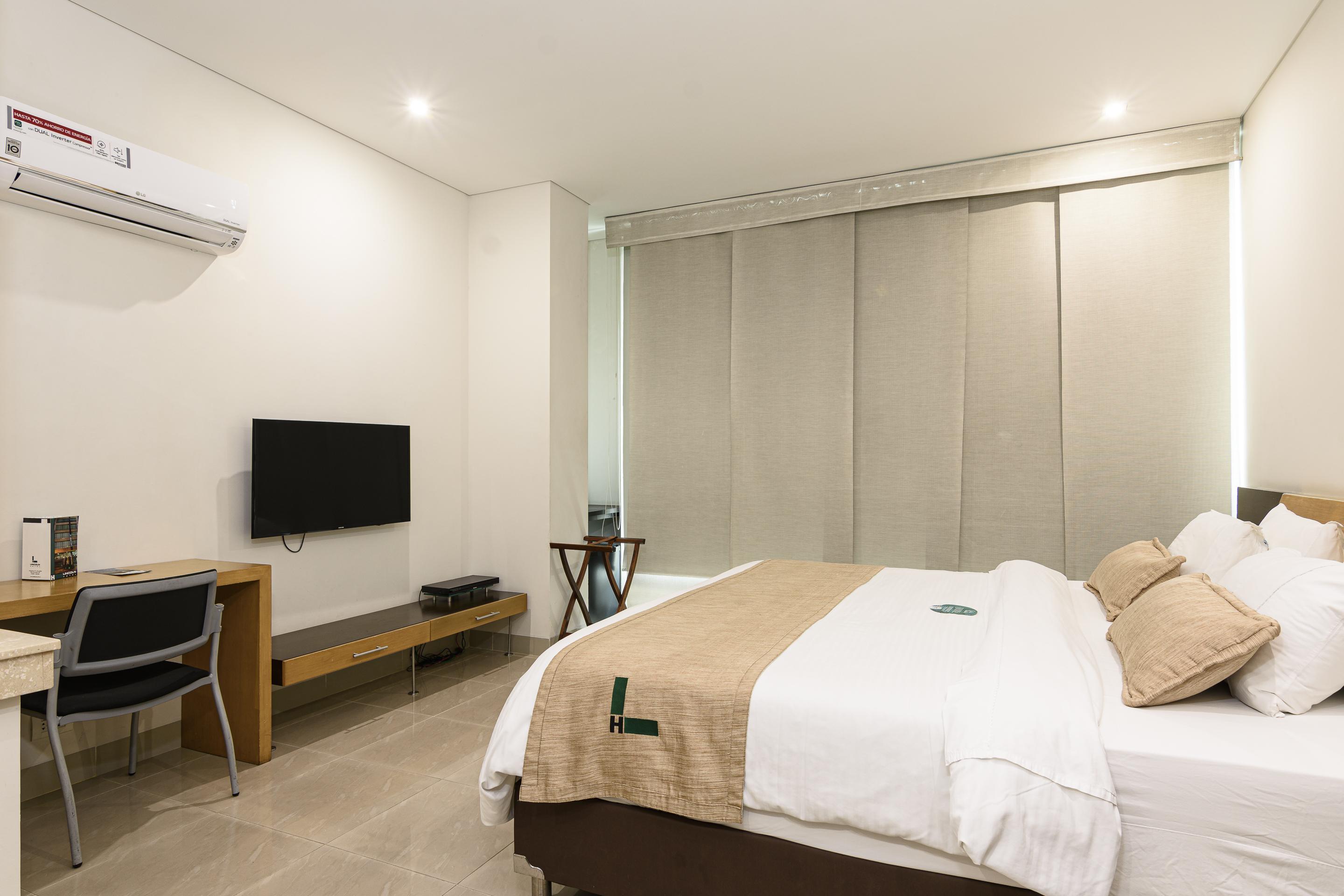 Hotel Lincoln Меделин Екстериор снимка