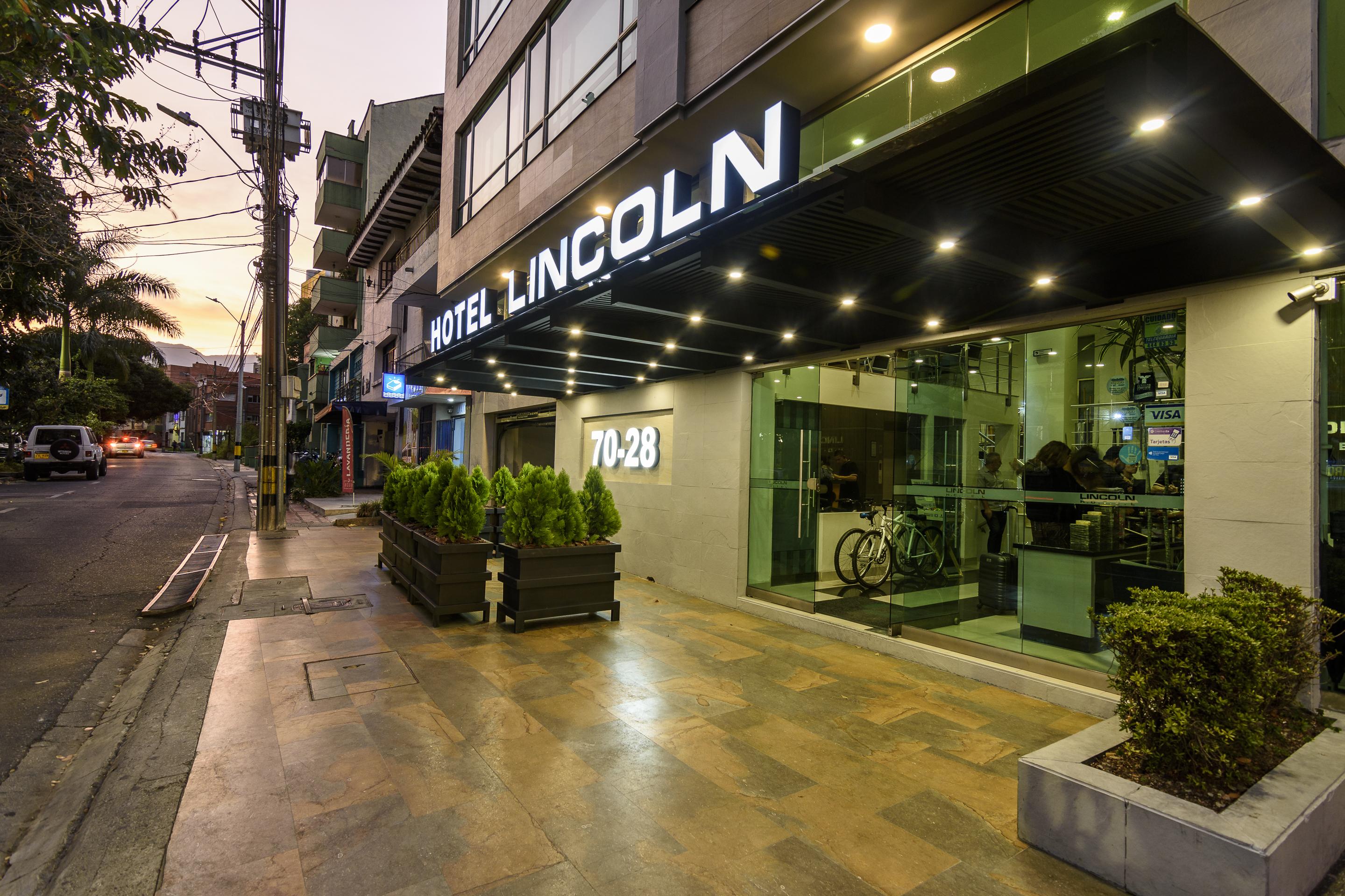 Hotel Lincoln Меделин Екстериор снимка