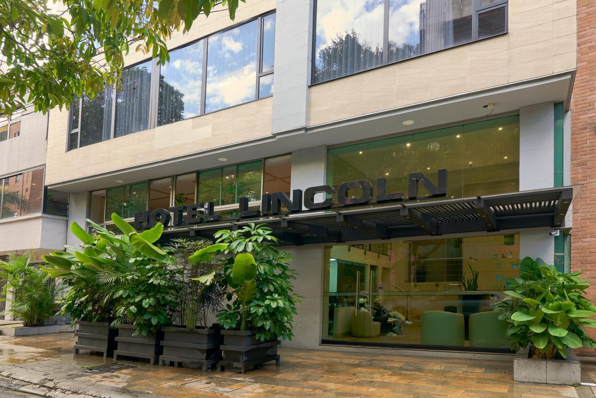 Hotel Lincoln Меделин Екстериор снимка