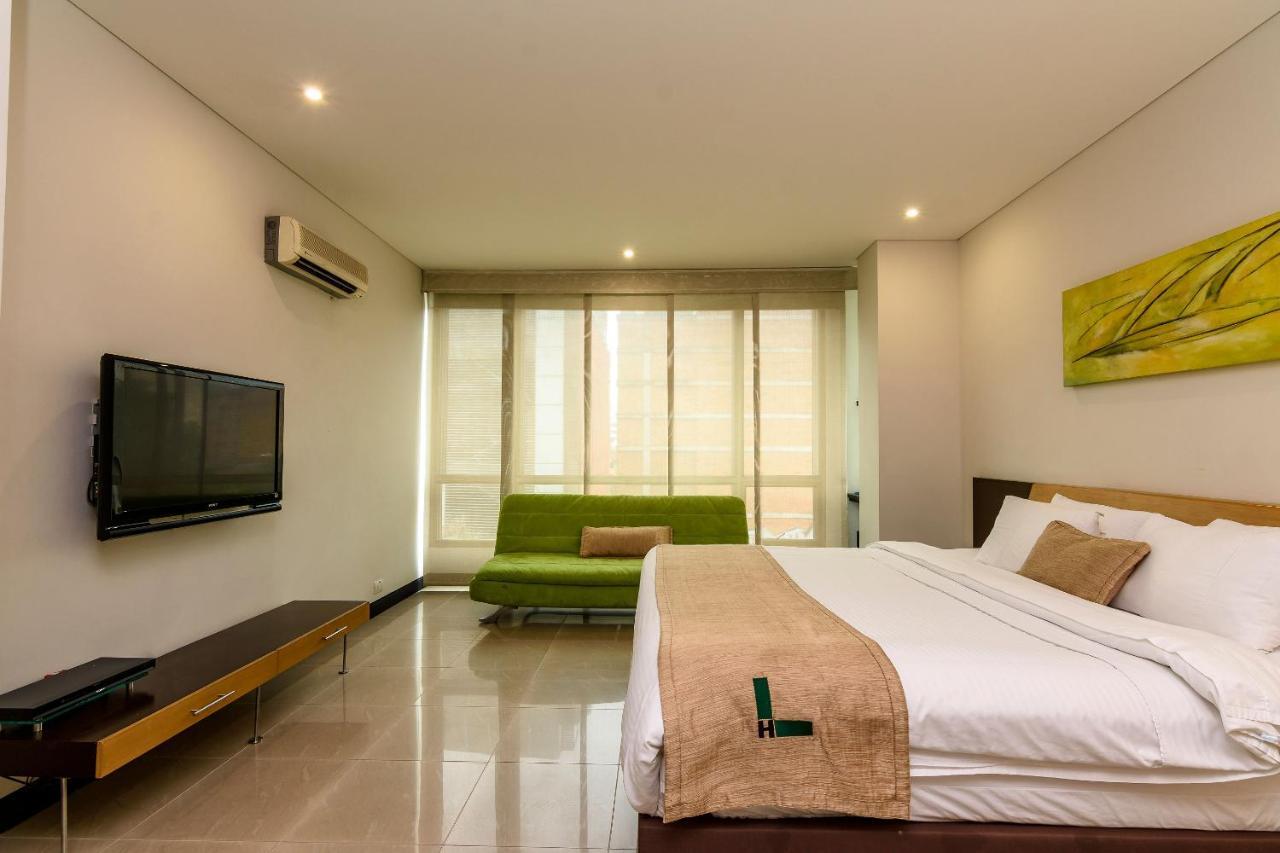 Hotel Lincoln Меделин Екстериор снимка